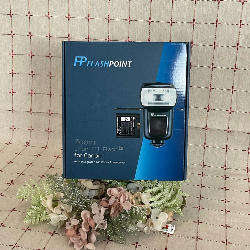 FP Flashpoint Zoom Li-on TTL Flash R2 For Canon Integrated R2 Radio Transceiver